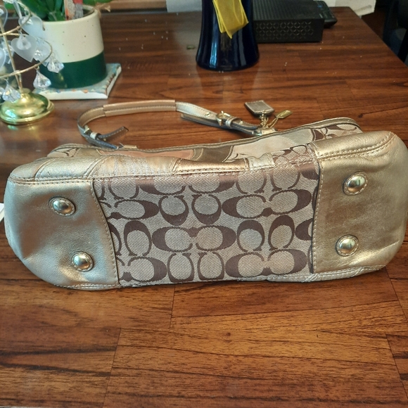 COACH PATCHWORK SIGNATURE MOSAIC GOLD PURSE - Picture 6 of 10